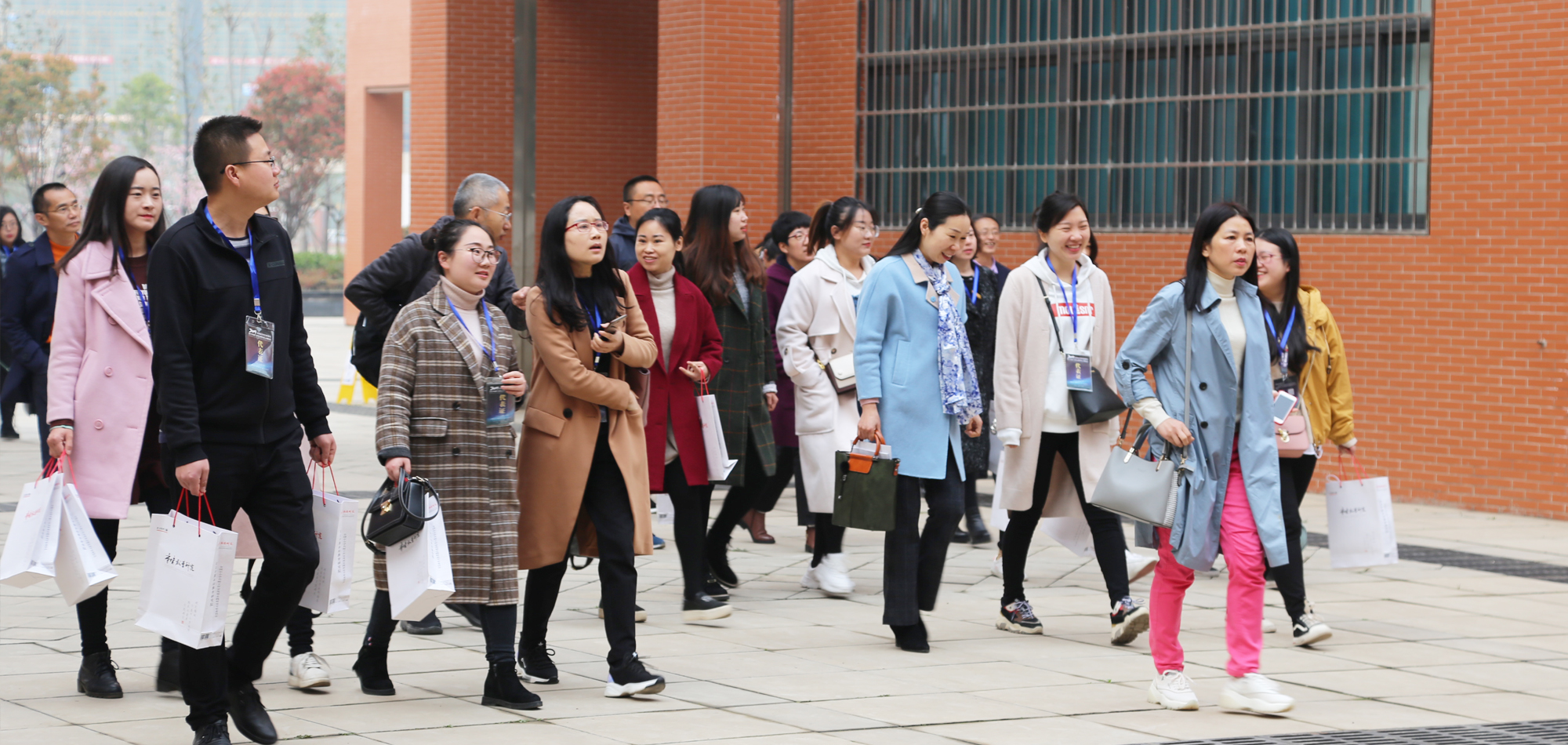 本次活动主要目的是调动全国名师资源，为教师发展服务，为名师提供展示交流平台，为教师教育提供智力支撑，为区域教育发展提供服务支持。