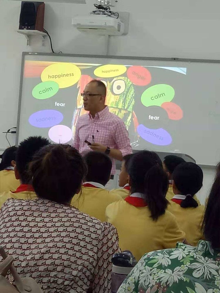 5d5df6b9ec8dd.jpg