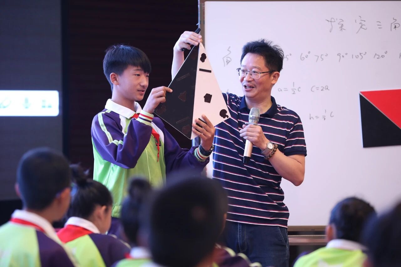 692d728f646d9.jpg 692d728f646d9.jpg