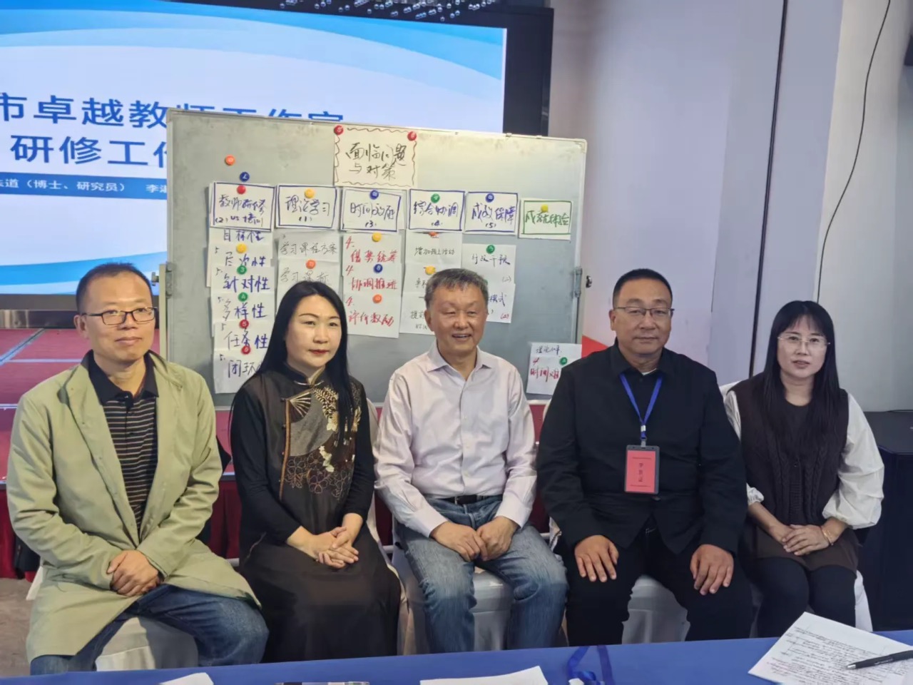 692faee8e620b.jpg 692faee8e620b.jpg